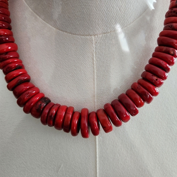 Red Coral Round Symmetrical Wide Slice Necklace 20